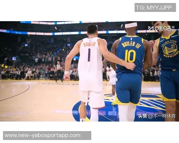 科尔赞穆迪投篮出色防守布克表现优异重回球队核心轮换